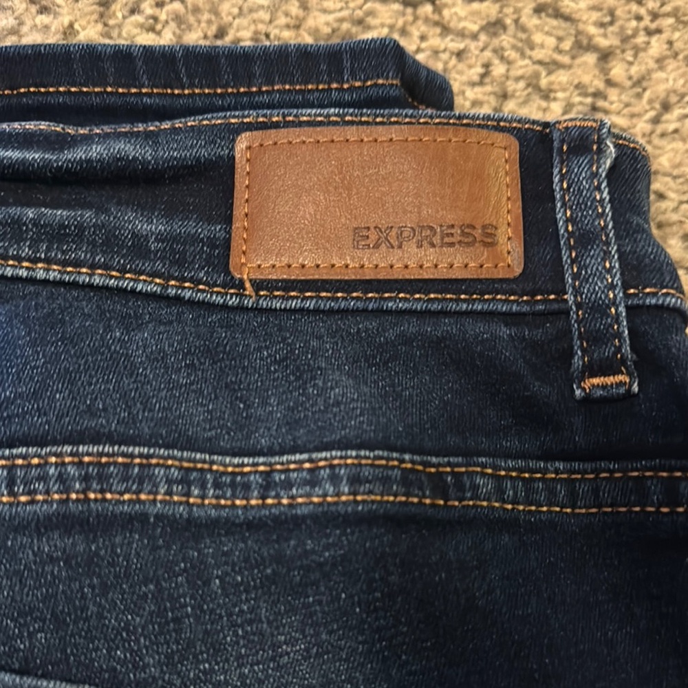 Express Women’s Jeans - Picture 3 of 4